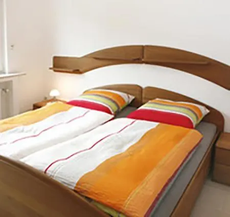 Neuss Uedesheim Апартаменты *